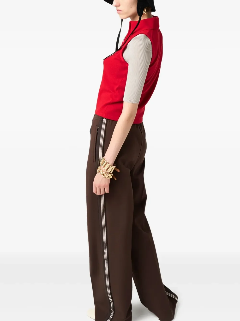 Miu Miu Red Cashmere Sleeveless Vest with Diagonal Zip - Image 2