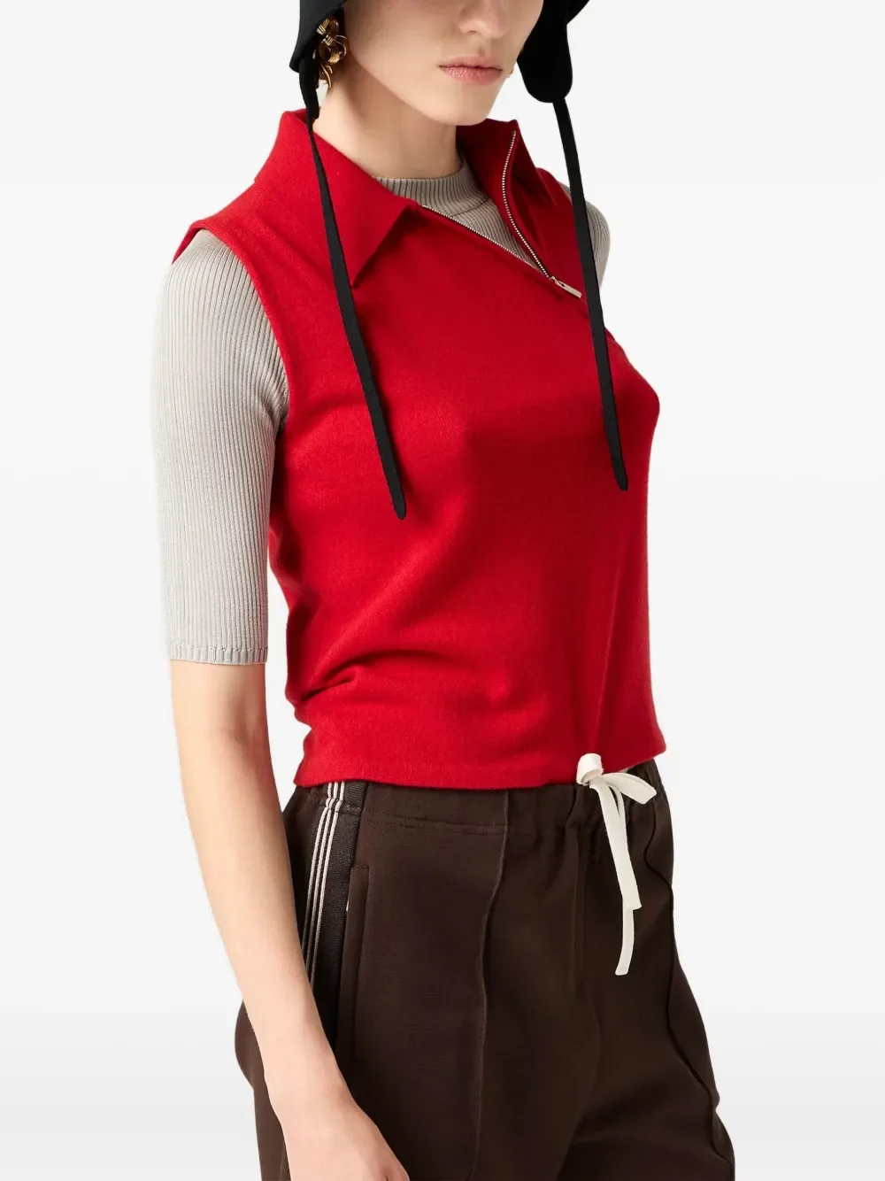 Miu Miu Red Cashmere Sleeveless Vest with Diagonal Zip - Image 4